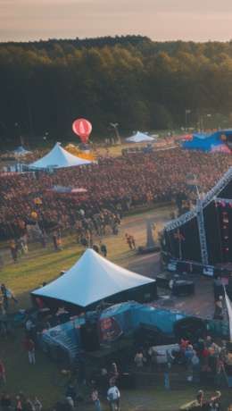 zwarte tent2 - 1.jpg